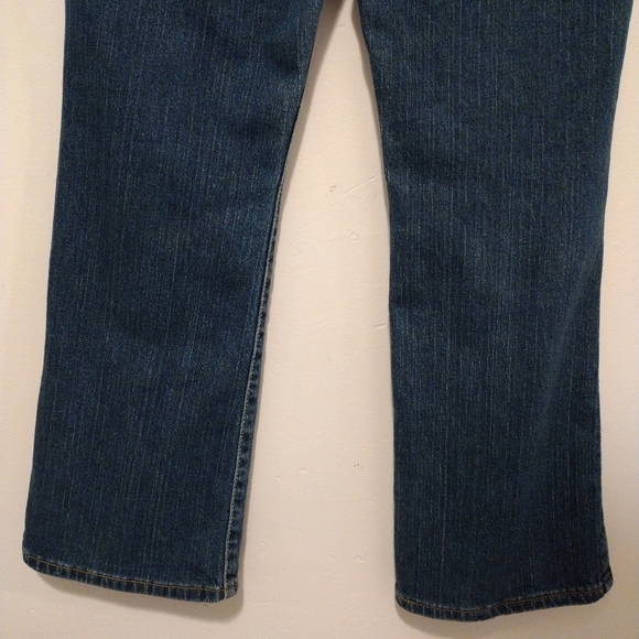 Levi's - 515 Bootcut Jeans - Picture 10 of 12